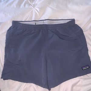 Patagonia women’s baggies 5inch size small